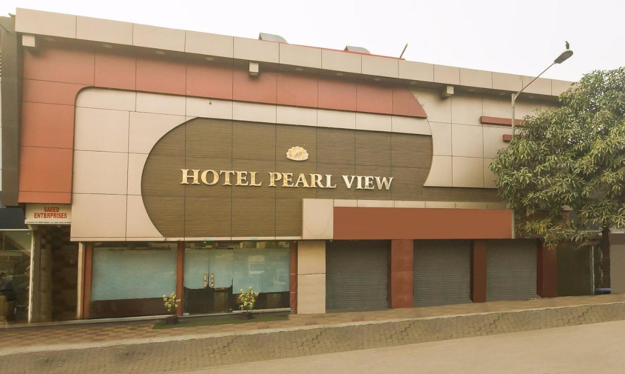 Capital O Hotel Pearl Near Us Embassy Mumbai Bagian luar foto