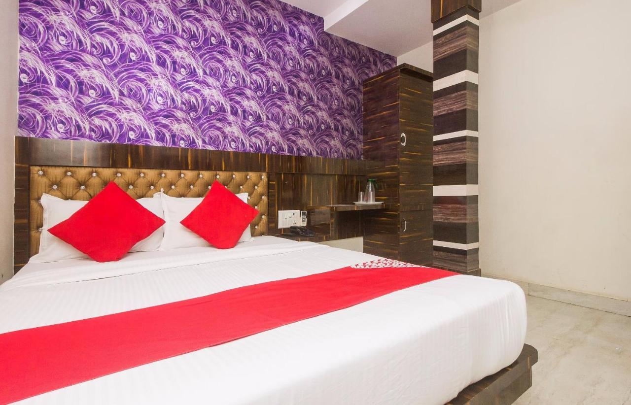 Capital O Hotel Pearl Near Us Embassy Mumbai Bagian luar foto